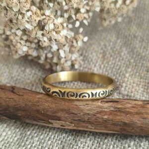 Bague anneau en laiton ethnique