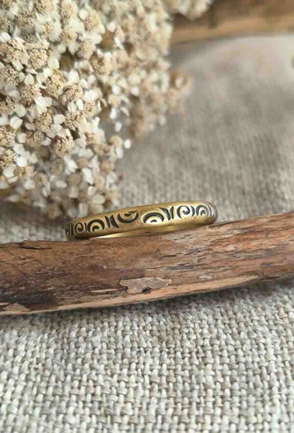 Bague anneau en laiton ethnique