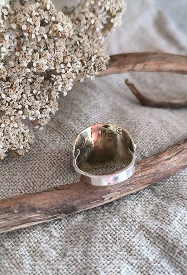 Bague artisanale en argent et céramique nature