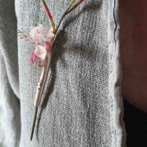 Bijou porte fleur en argent