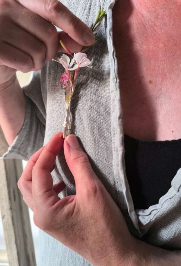 Bijou porte fleur en argent