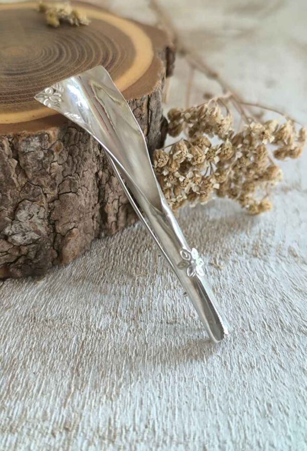 Bijou porte fleur en argent