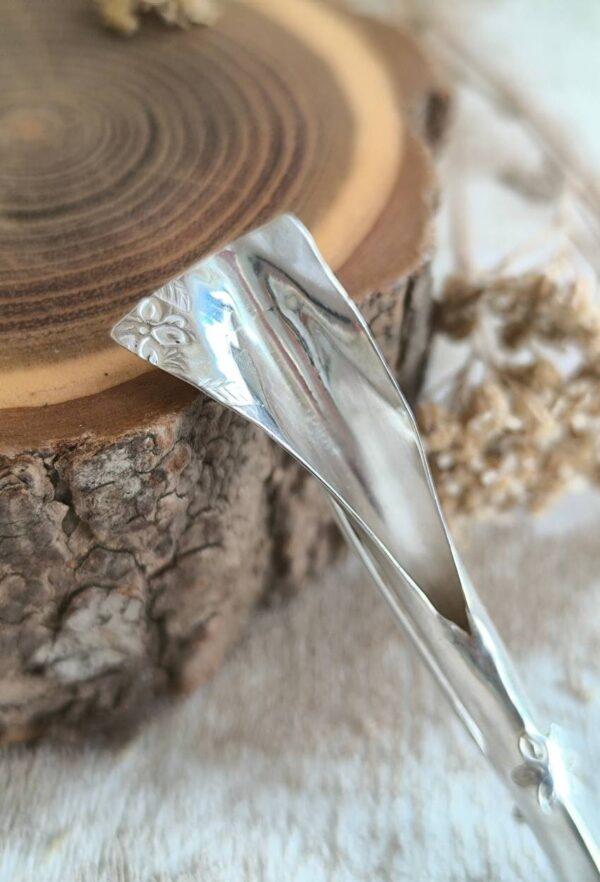 Bijou porte fleur en argent