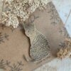 Broche (pin's) chat assis en laiton