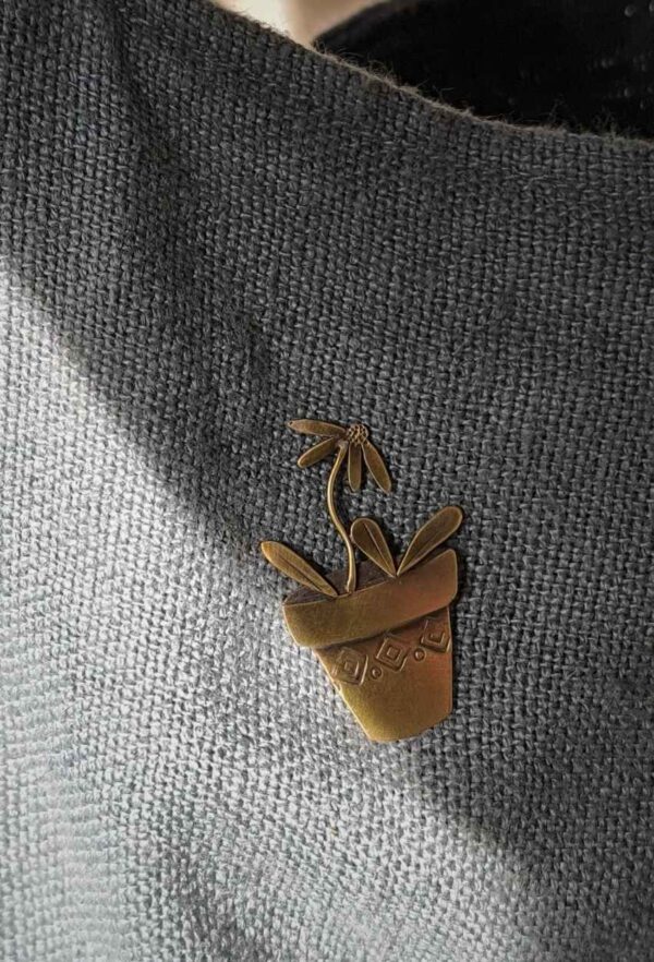 Broche Pin's petit pot de fleur